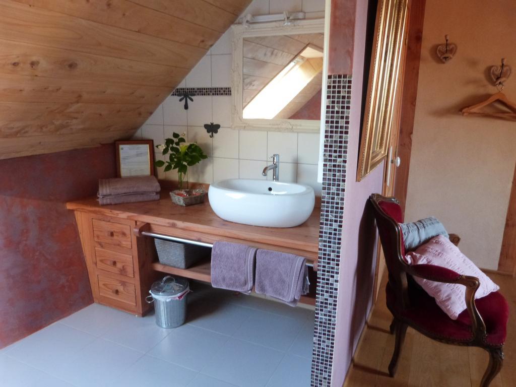 Bed And Breakfast La Fontaine Blanche Melgven ห้อง รูปภาพ