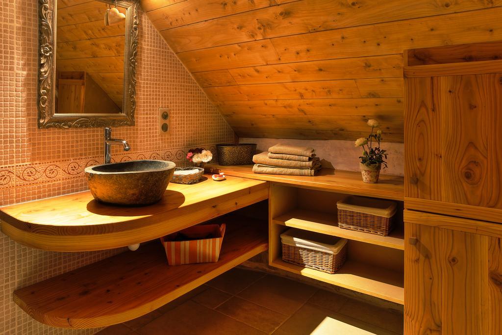 Bed And Breakfast La Fontaine Blanche Melgven ภายนอก รูปภาพ