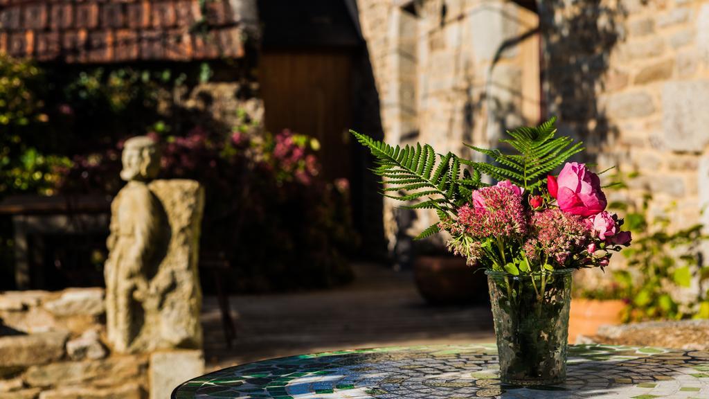 Bed And Breakfast La Fontaine Blanche Melgven ภายนอก รูปภาพ