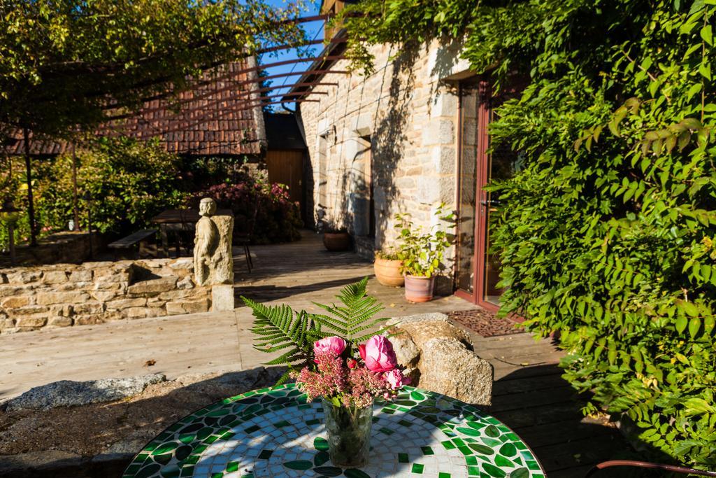 Bed And Breakfast La Fontaine Blanche Melgven ภายนอก รูปภาพ